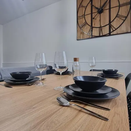 Apartment Maison Spacieuse A 35' Paris - 20' Versailles